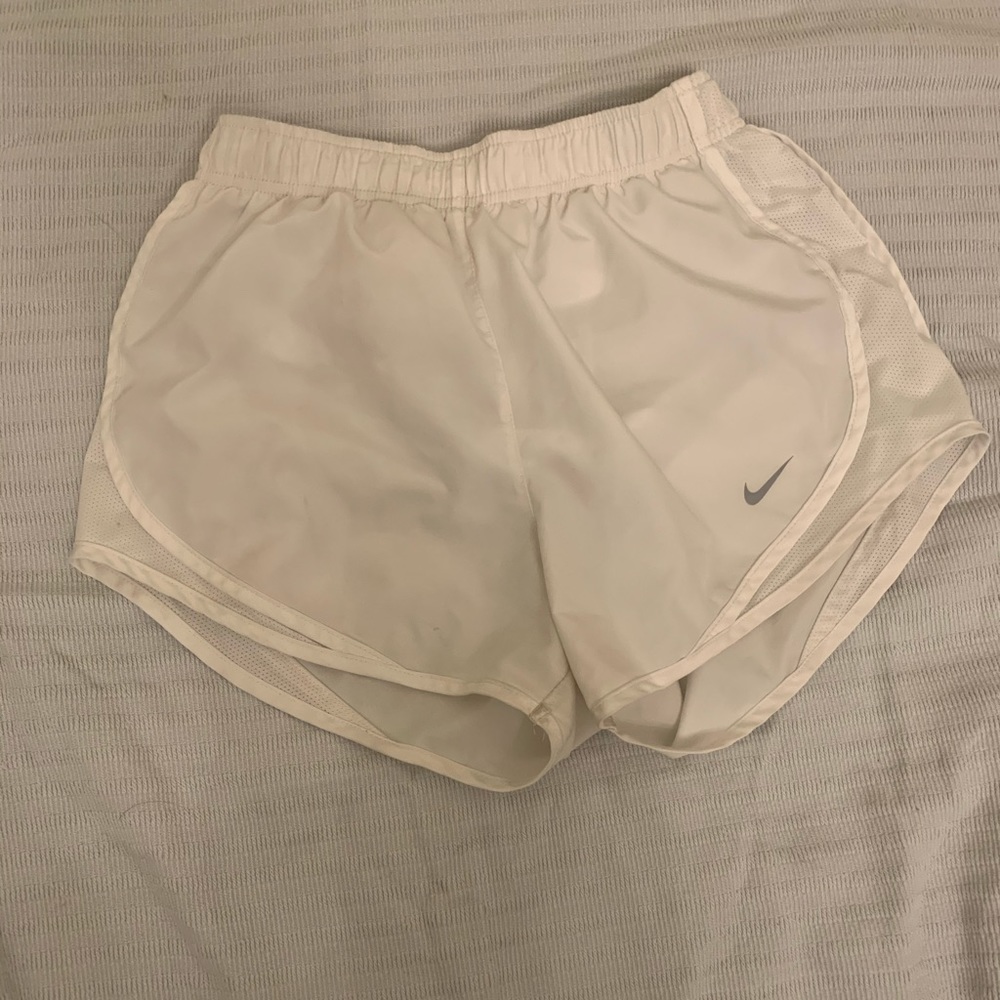 white nike shorts
